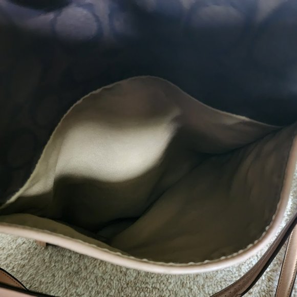 Coach Peyton Signature Convertible Shoulder Bag - Picture 7 of 8